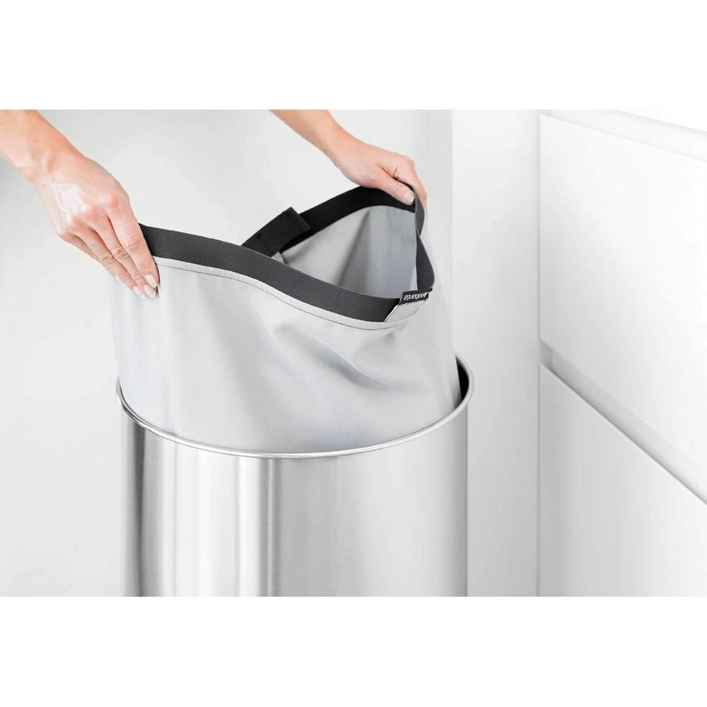 Brabantia Wasbox 60 Liter Met Kunststof Deksel Mat 7 Brabantia Wasbox 60 Liter Met Kunststof Deksel Mat - Afbeelding 5