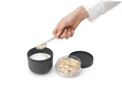 Brabantia Make & Take Ontbijtkom 0,5 Liter, Kunststof Dark Grey 16 Brabantia Make & Take Ontbijtkom 0,5 Liter, Kunststof Dark Grey -Brabantia Make Take Breakfast Bowl 0.5L Dark Grey 8710755204180 Brabantia 300dpi 6640x4980px 6 NR 28310