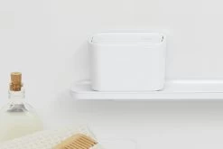 Brabantia Mindset Badkamer Afvalbakje White 9 Brabantia Mindset Badkamer Afvalbakje White -Brabantia MindSet Bathroom Waste Caddy White 8710755303388 Brabantia 300dpi 4170x2780px 6 NR 27153