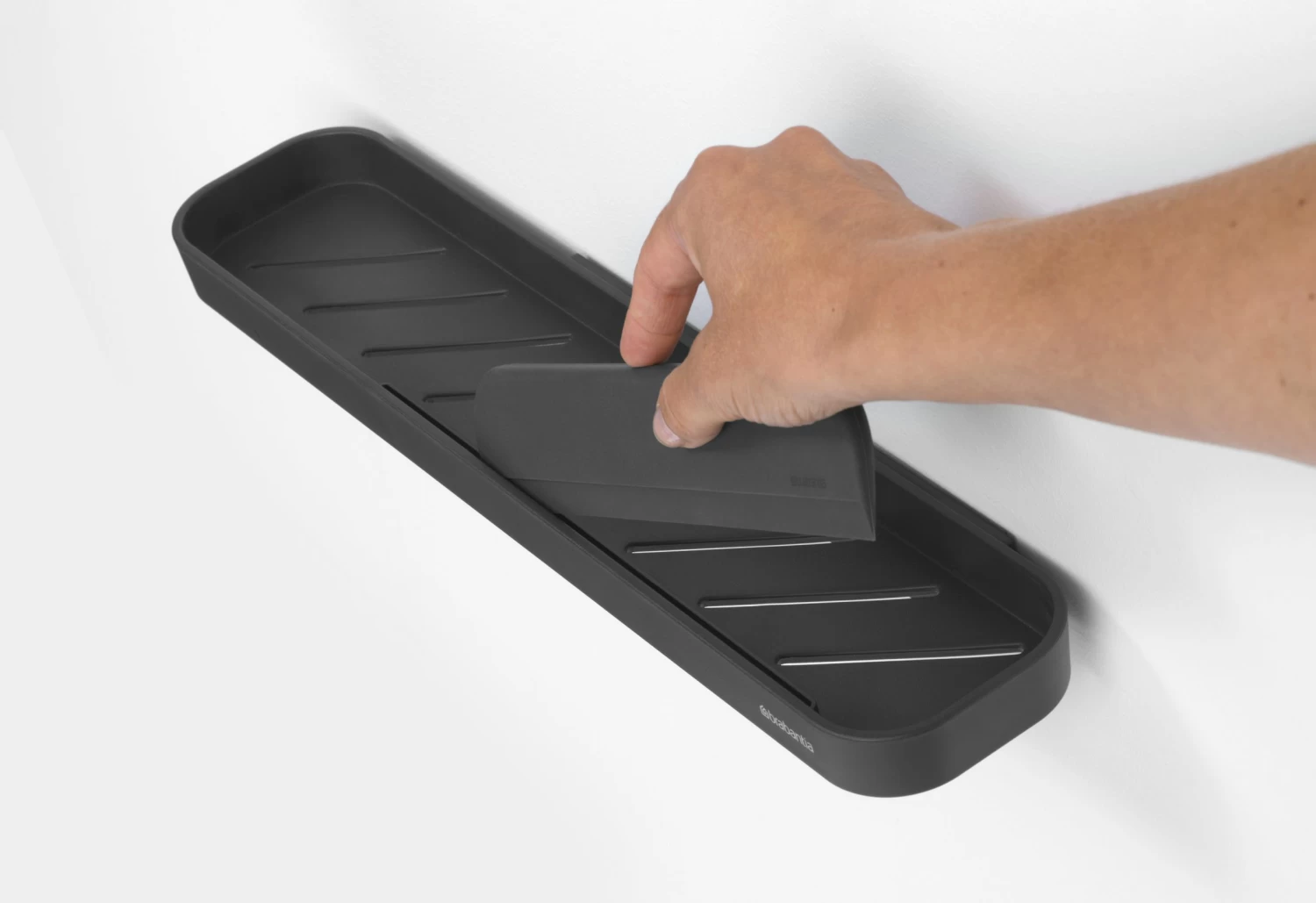 Brabantia Mindset Doucheplanchet Met Wisser Dark Grey 5 Brabantia Mindset Doucheplanchet Met Wisser Dark Grey - Afbeelding 3