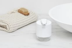 Brabantia Mindset Zeeppomp 200ml Mineral Infinite White -Brabantia MindSet Soap Dispenser Mineral Fresh White 8710755303227 Brabantia 300dpi 3894x2596px 6 NR 27119
