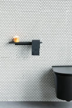 Brabantia Mindset Toiletrolhouder Met Plankje Mineral Infinite Grey 13 Brabantia Mindset Toiletrolhouder Met Plankje Mineral Infinite Grey -Brabantia MindSet Toilet Roll Holder with Shelf Mineral Infinite Grey 8710755303128 Brabantia 96dpi 4480x6720px 6 NR 26732