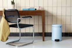 Brabantia Pedaalemmer Newlcon 12 Liter Dreamy Blue -Brabantia NewIcon Pedal Bin 12L Dreamy Blue 8710755202483 Brabantia 96dpi 6720x4480px 6 NR 27341