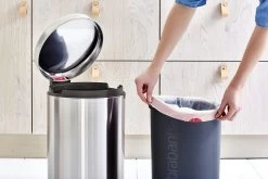 Brabantia Pedaalemmer Newlcon 20 Liter Matt Steel Fingerprint Proof FPP -Brabantia NewIcon Pedal Bin 20L Matt Steel Fingerprint Proof 8710755111907 Brabantia 5699x3812px 6 NR 10828