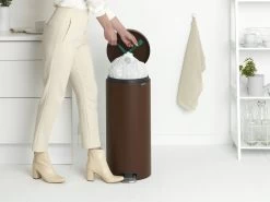 Brabantia Newicon Pedaalemmer 30L Mineral Cosy Brown -Brabantia NewIcon Pedal Bin 30L Mineral Cosy Brown 8710755208607 Brabantia 300dpi 5393x4045px 6 NR 27219