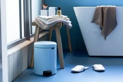 Brabantia Pedaalemmer Newlcon 12 Liter Dreamy Blue -Brabantia NewIcon Pedal Bin 5L Dreamy Blue 8710755202681 Brabantia 96dpi 6720x4480px 6 NR 27330