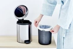 Brabantia Pedaalemmer Newlcon 5 Liter Matt Steel Fingerprint Proof -Brabantia NewIcon Pedal Bin 5L Matt Steel Fingerprint Proof 8710755112102 Brabantia 5666x3777px 6 NR 10839