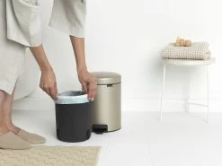 Brabantia Pedaalemmer NewIcon 5 Liter Champagne -Brabantia Pedal Bin newIcon 5L Champagne 8710755304422 Brabantia 300dpi 6478x4860px 6 NR 21508