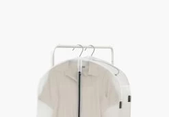 Brabantia Kledinghoezen L 60x135cm Set Van 2 9 Brabantia Kledinghoezen L 60x135cm Set Van 2 -Brabantia Protective Clothes Cover L set of 2 Transparent 8710755148941 Brabantia 300dpi 6757x4665px 6 NR 27259