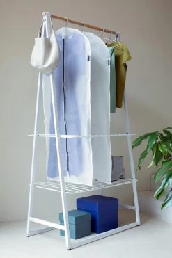 Brabantia Kledinghoezen L 60x135cm Set Van 2 8 Brabantia Kledinghoezen L 60x135cm Set Van 2 -Brabantia Protective Clothes Cover L set of 2 Transparent 8710755148941 Brabantia 96dpi 4480x6720px 6 NR 26268