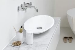 Brabantia Badkameraccessoires Set Van 3 Wit 11 Brabantia Badkameraccessoires Set Van 3 Wit -Brabantia ReNew Bathroom Accessory set of 3 White 8710755280382 Brabantia 300dpi 6720x4480px 6 NR 22197