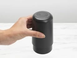 Brabantia Zeeppomp 250ml Dark Grey -Brabantia ReNew Soap Dispenser Dark Grey 8710755280245 Brabantia 300dpi 4367x3276px 6 NR 20043