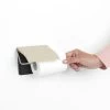 Brabantia Renew Toiletrolhouder Met Klep Soft Beige -Brabantia ReNew Toilet Roll Holder Soft Beige 8710755223242 Brabantia 300dpi 5051x5051px 6 NR 29143