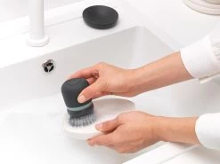 Brabantia Afwasborstel Met Zeepreservoir Dark Grey -Brabantia Soap Dispensing Dish Brush Dark Grey 8710755302626 Brabantia 96dpi 1000x750px 7 NR 19599