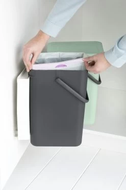 Brabantia Sort En Go Inbouwemmer 2x12 Liter Jade Green - Grey -Brabantia Sort Go Built in Bin 2 x 12L Jade Green Grey 8710755214448 Brabantia 300dpi 3840x5760px 6 NR 25794