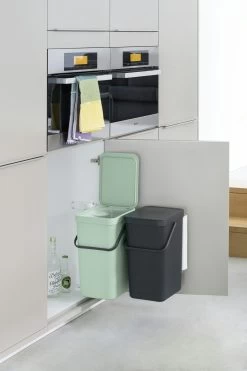 Brabantia Sort En Go Inbouwemmer 2x16 Liter Jade Green Grey -Brabantia Sort Go Built in Bin 2 x 16L Jade Green Grey 8710755214462 Brabantia 300dpi 3840x5760px 6 NR 25796