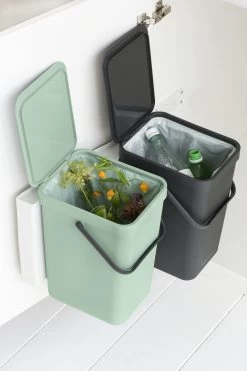 Brabantia Sort En Go Inbouwemmer 2x16 Liter Jade Green Grey -Brabantia Sort Go Built in Bin 2 x 16L Jade Green Grey 8710755214462 Brabantia 300dpi 3840x5760px 6 NR 25803