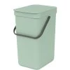 Brabantia Sort & Go Afvalemmer 12L Jade Green 2 Brabantia Sort & Go Afvalemmer 12L Jade Green -Brabantia Sort Go Waste Bin 12L Jade Green 8710755211829 Brabantia 300dpi 4000x5500px 6 NR 25722