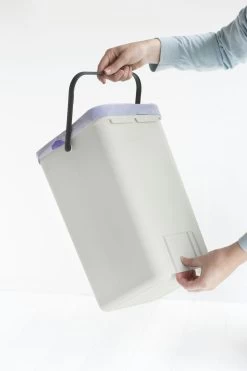 Brabantia Sort En Go Afvalemmer 12 Liter Light Grey 12 Brabantia Sort En Go Afvalemmer 12 Liter Light Grey -Brabantia Sort Go Waste Bin 12L Light Grey 8710755213281 Brabantia 300dpi 3840x5760px 6 NR 25821