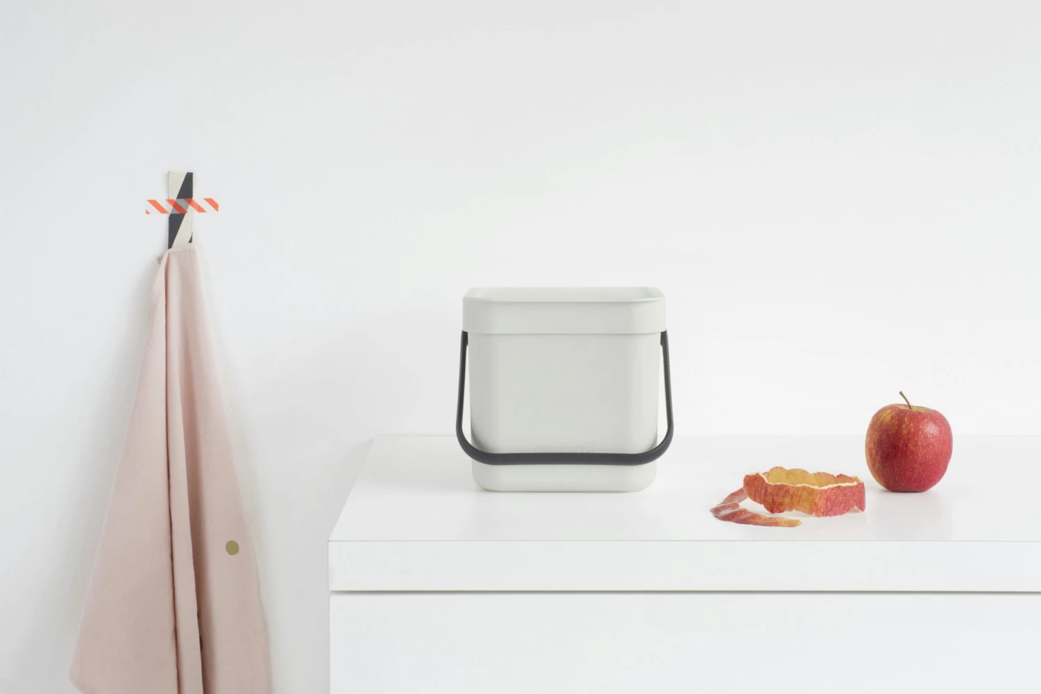 Brabantia Sort En Go Afvalemmer 6 Liter Light Grey 7 Brabantia Sort En Go Afvalemmer 6 Liter Light Grey - Afbeelding 5