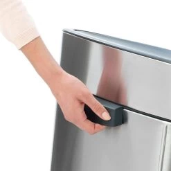 Brabantia Touch Bin New Matt Steel 40 Liter -Brabantia Touch Bin New 40L Matt Steel 8710755114823 Brabantia 1000x1000px 7 NR 3676