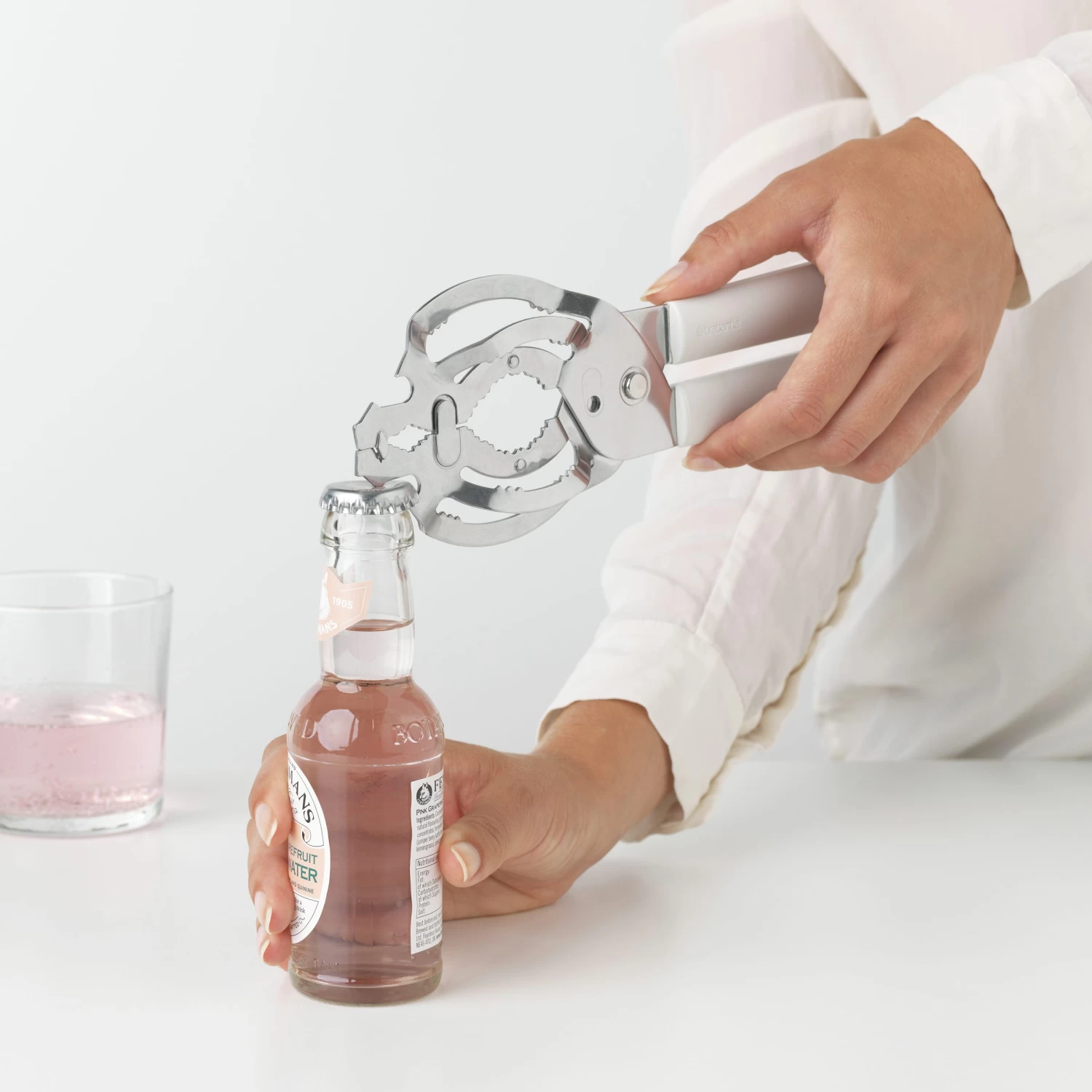 Brabantia Tasty+ Allesopener Light Grey 5 Brabantia Tasty+ Allesopener Light Grey - Afbeelding 3