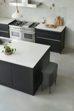 Brabantia Touch Bin Bo 11+23 Liter Matt Black -Brabantia c69a240f7b159a465b49f52d555be112